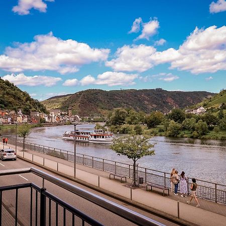 Moselpromenade Villa Moselufer, Panorama & Burg Cochem Blick, Netflix, Balkon Exterior foto